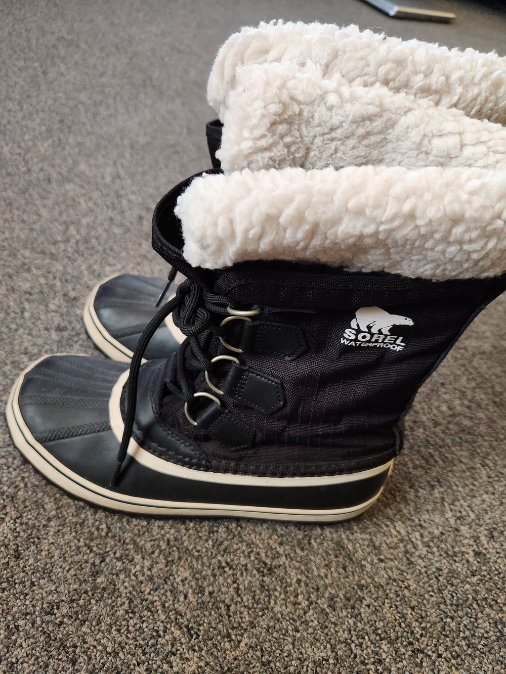 SOREL Womens Waterproof Black Winter Boots with Faux Fur 7